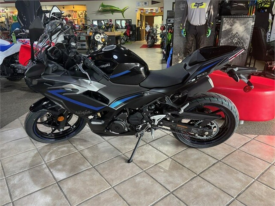 EX500HSFNL 2025 Ninja® 500