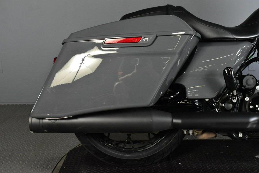 2022 Harley-Davidson Road Glide Special Gunship Grey - Black Finish