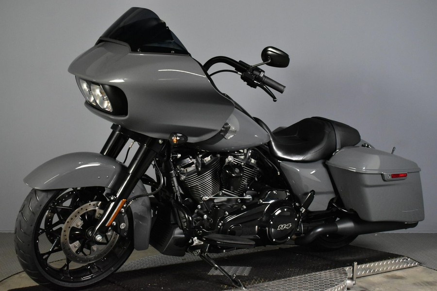 2022 Harley-Davidson Road Glide Special Gunship Grey - Black Finish