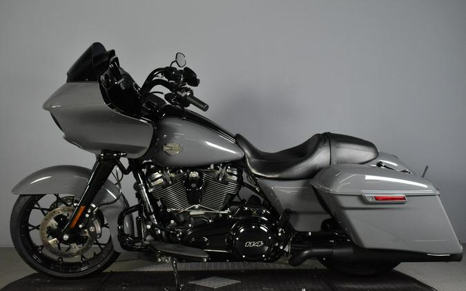 2022 Harley-Davidson Road Glide Special Gunship Grey - Black Finish