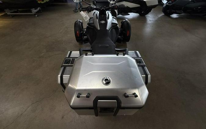 2025 Can-Am® Canyon