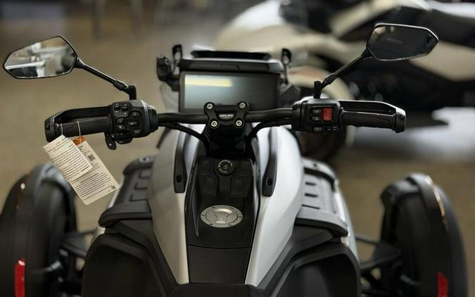 2025 Can-Am® Canyon