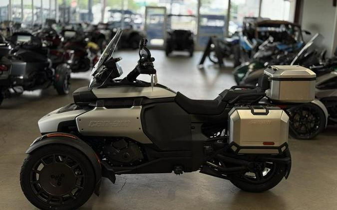 2025 Can-Am® Canyon