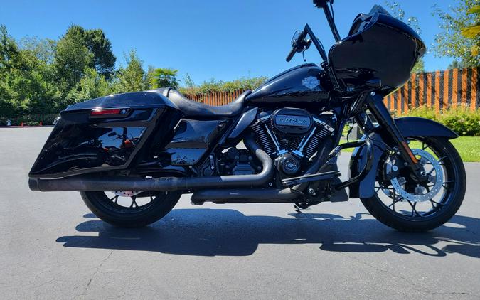 2023 Harley-Davidson Road Glide Vivid Black