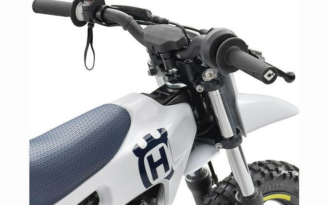 2024 Husqvarna EE 2