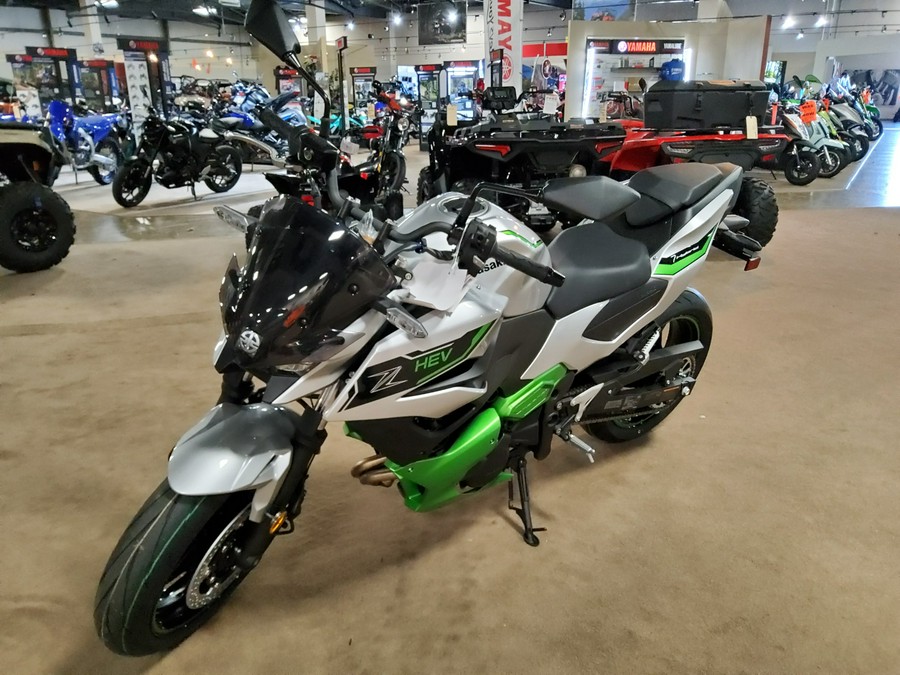 2024 Kawasaki Z7 Hybrid ABS