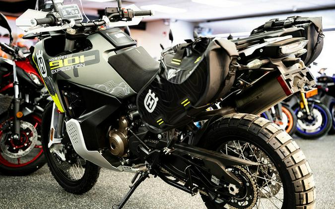 2025 Husqvarna Norden 901 Expedition