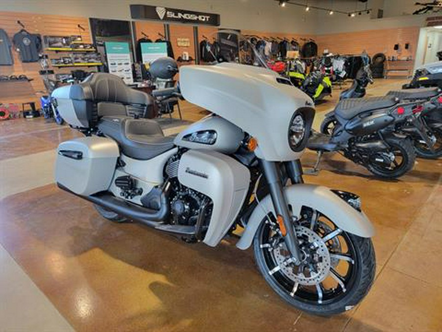 2023 Indian Motorcycle Roadmaster® Dark Horse®