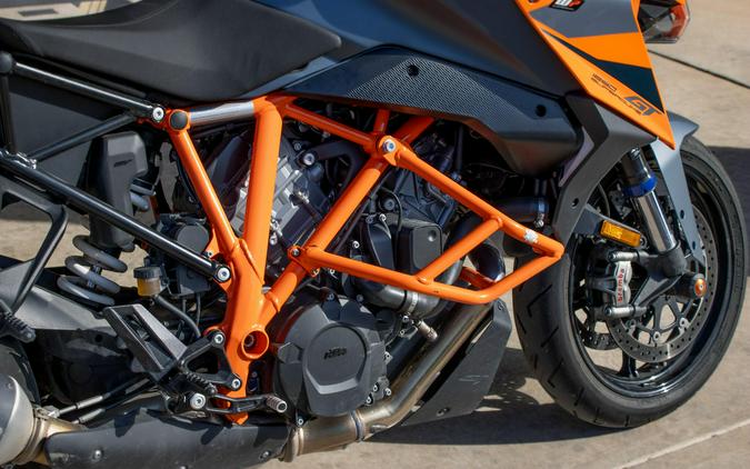 2024 KTM SUPER DUKE 1290 GT