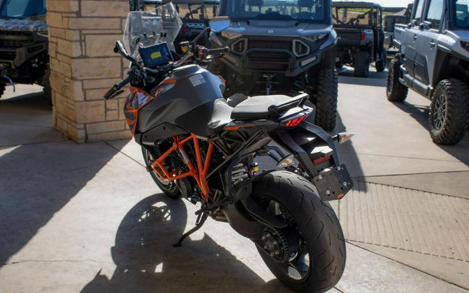 2024 KTM SUPER DUKE 1290 GT