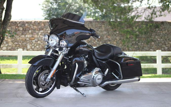 2013 Harley-Davidson® FLHX - Street Glide®