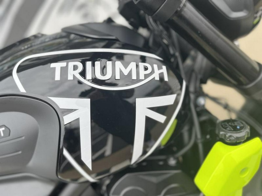 2024 Triumph Trident 660 Jet Black/Triumph Racing Yellow