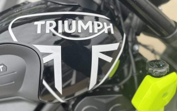 2024 Triumph Trident 660 Jet Black/Triumph Racing Yellow