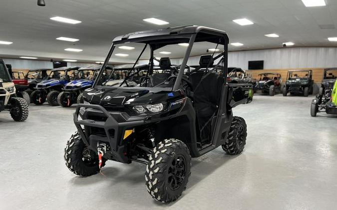 2024 Can-Am® Defender XT HD10