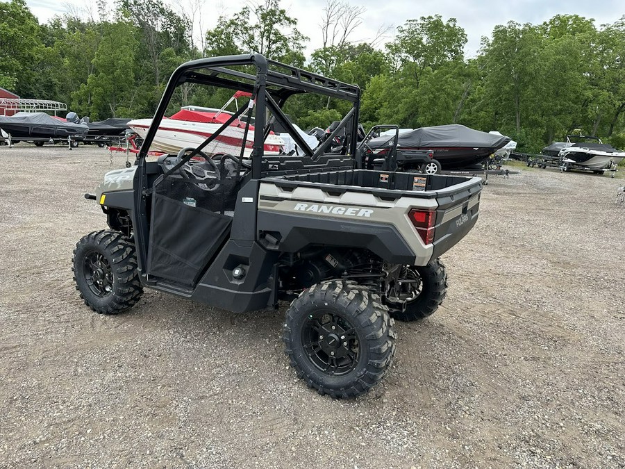 2024 Polaris Industries Ranger XP 1000 Premium. Power steering! 82HP!!