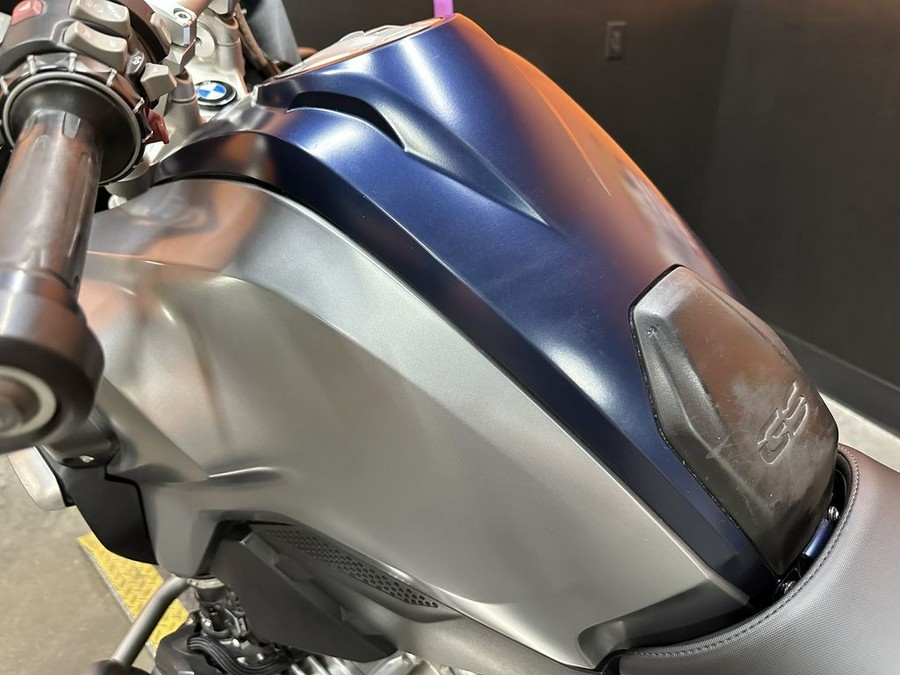 2016 BMW R 1200 GS Premium Frozen Dark Blue Metallic