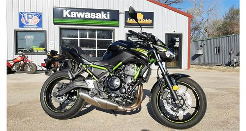 2020 Kawasaki Z650 Review (11 Fast Facts – Urban + Sport Motorcycle)