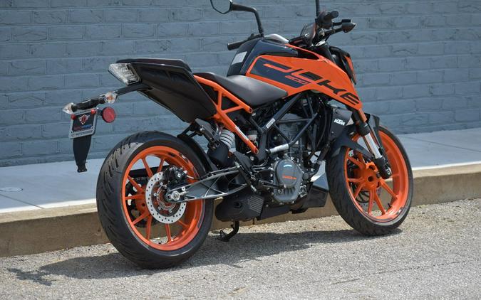 2021 KTM 200 Duke