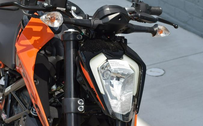 2021 KTM 200 Duke