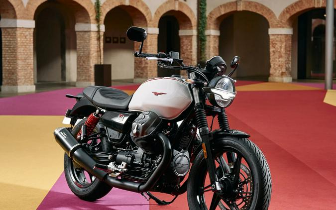 2024 Moto Guzzi V7 Stone Ten