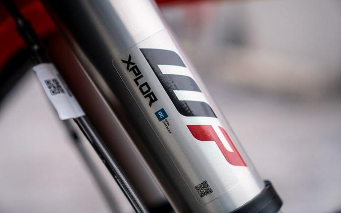 2025 KTM Adventure 890 R