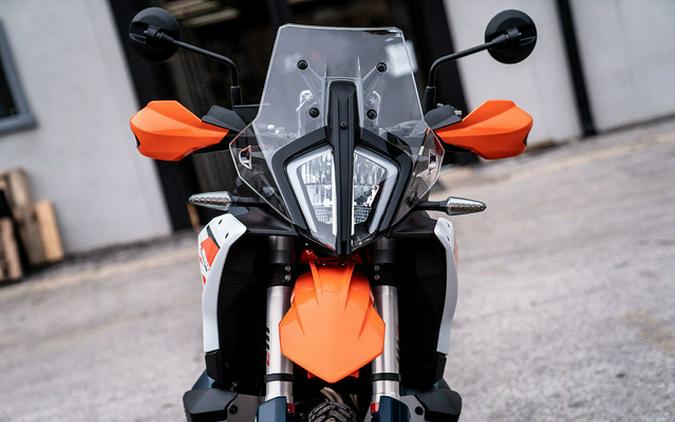 2025 KTM Adventure 890 R