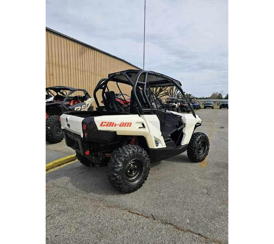 2018 Can-Am® Commander™ 800R