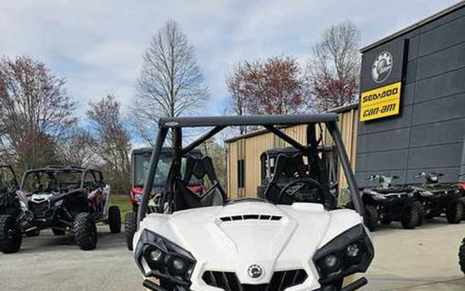 2018 Can-Am® Commander™ 800R