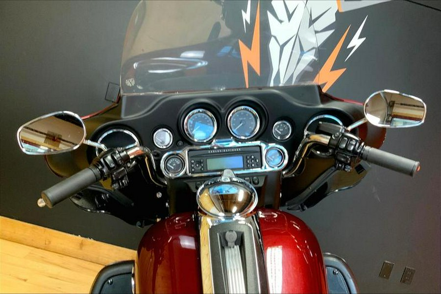 2008 Harley-Davidson® FLHTCU SHRINE