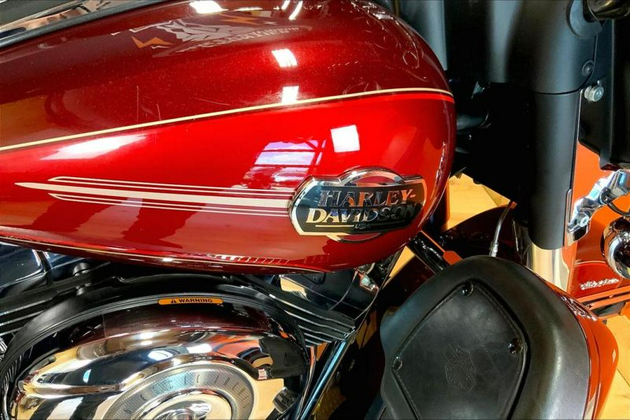 2008 Harley-Davidson® FLHTCU SHRINE