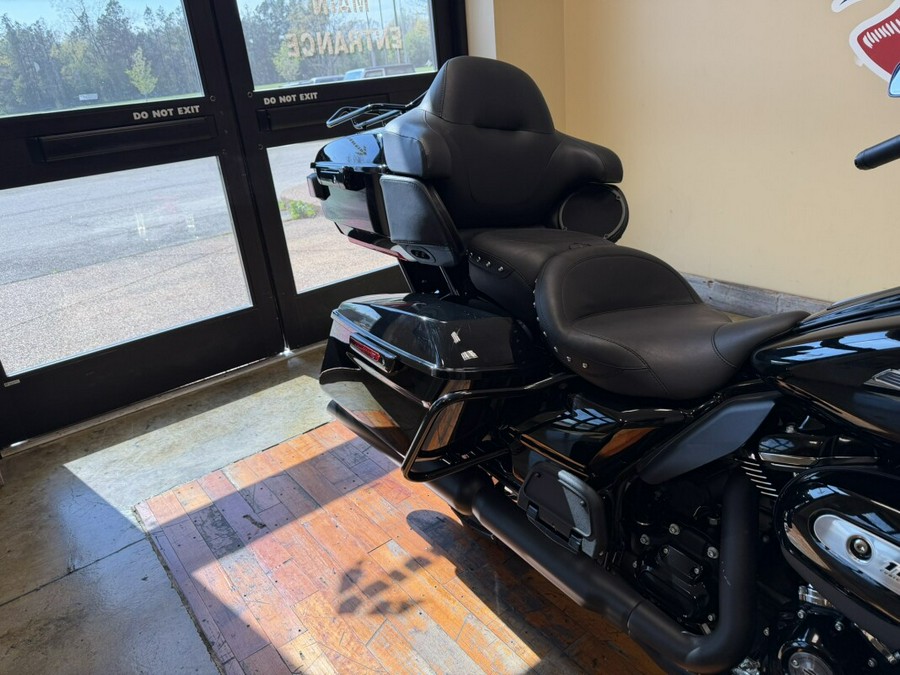 Used 2023 Harley-Davidson Road Glide Limited Grand American Touring Motorcycle For Sale Near Memphis, TN