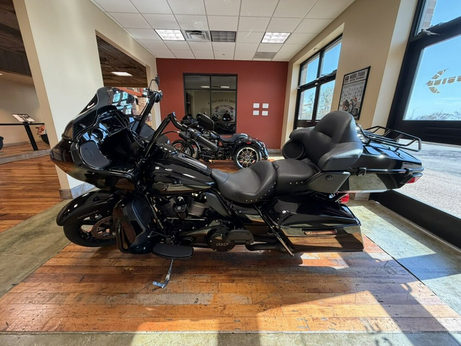 Used 2023 Harley-Davidson Road Glide Limited Grand American Touring Motorcycle For Sale Near Memphis, TN
