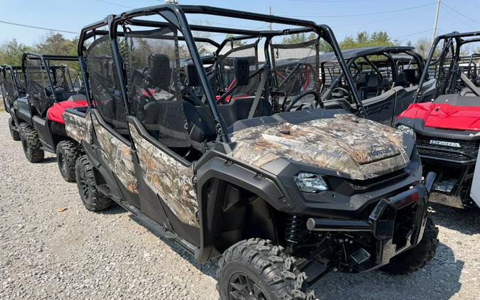 2025 Honda Pioneer 1000-6 Crew Deluxe