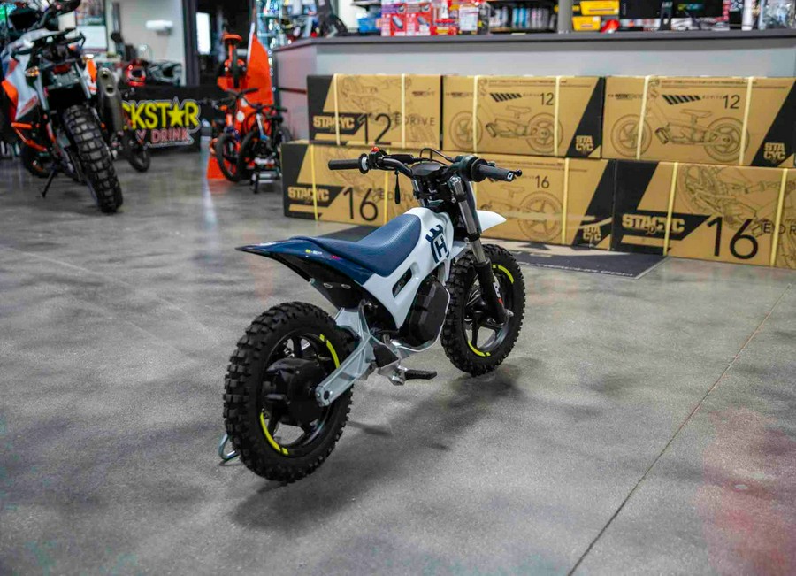 2024 Husqvarna EE 2