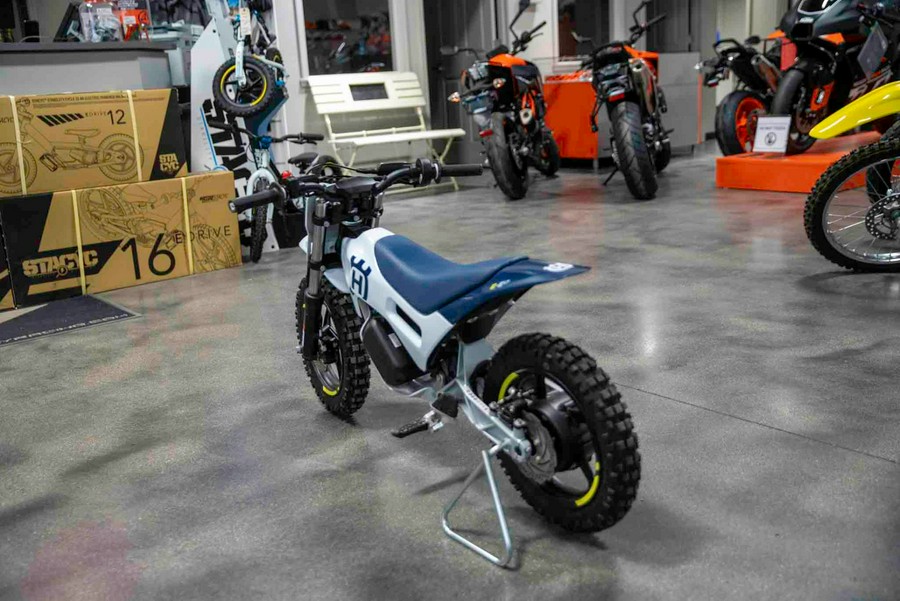 2024 Husqvarna EE 2