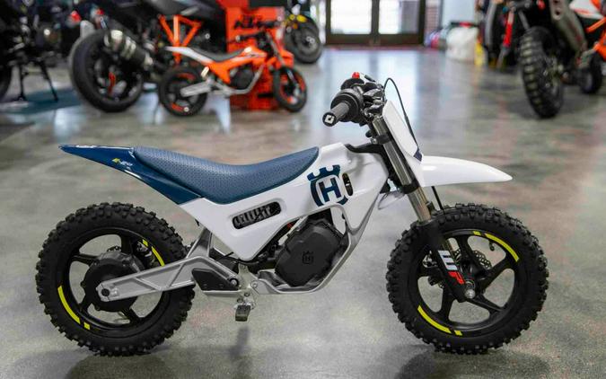 2024 Husqvarna EE 2