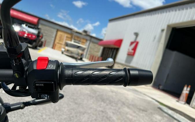 2025 Moto Guzzi V7 Stone