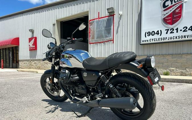 2025 Moto Guzzi V7 Stone