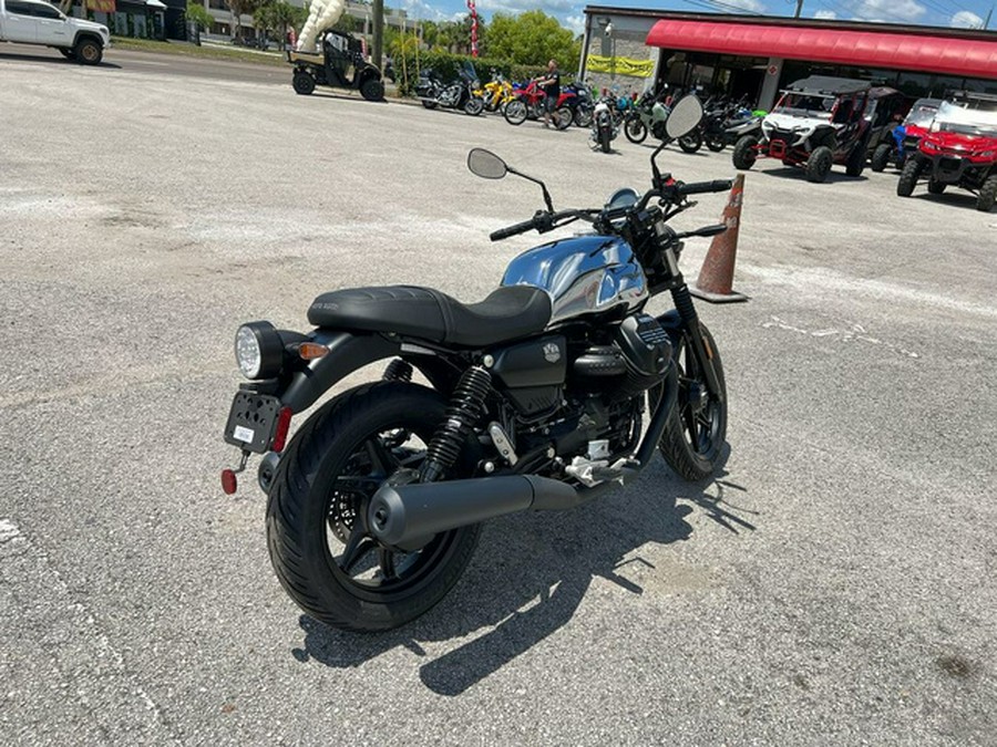 2025 Moto Guzzi V7 Stone