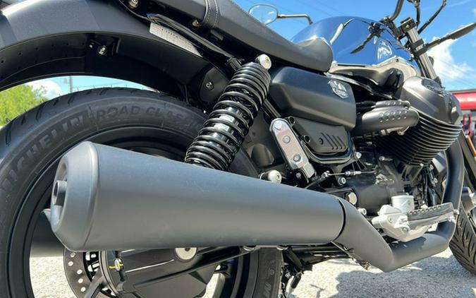 2025 Moto Guzzi V7 Stone