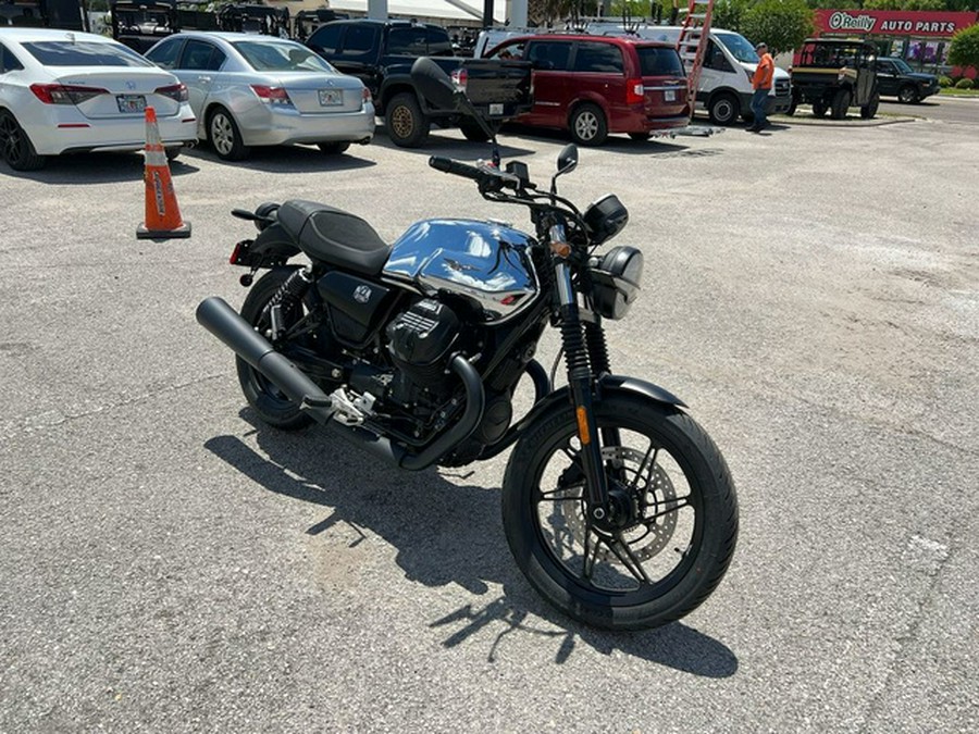 2025 Moto Guzzi V7 Stone