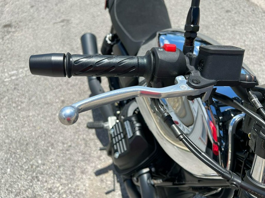 2025 Moto Guzzi V7 Stone