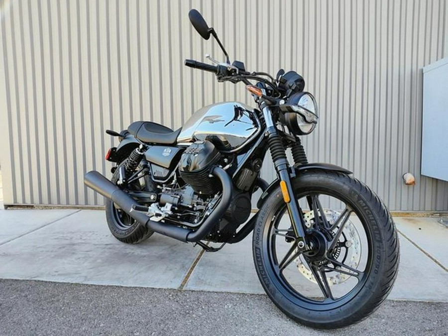 2025 Moto Guzzi V7 Stone
