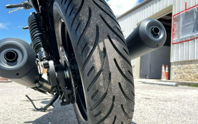 2025 Moto Guzzi V7 Stone