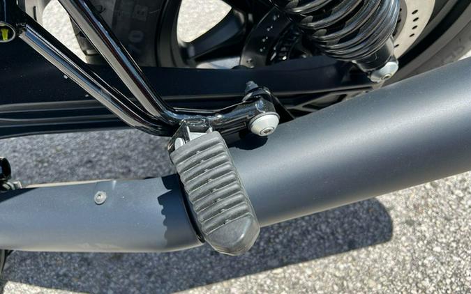 2025 Moto Guzzi V7 Stone