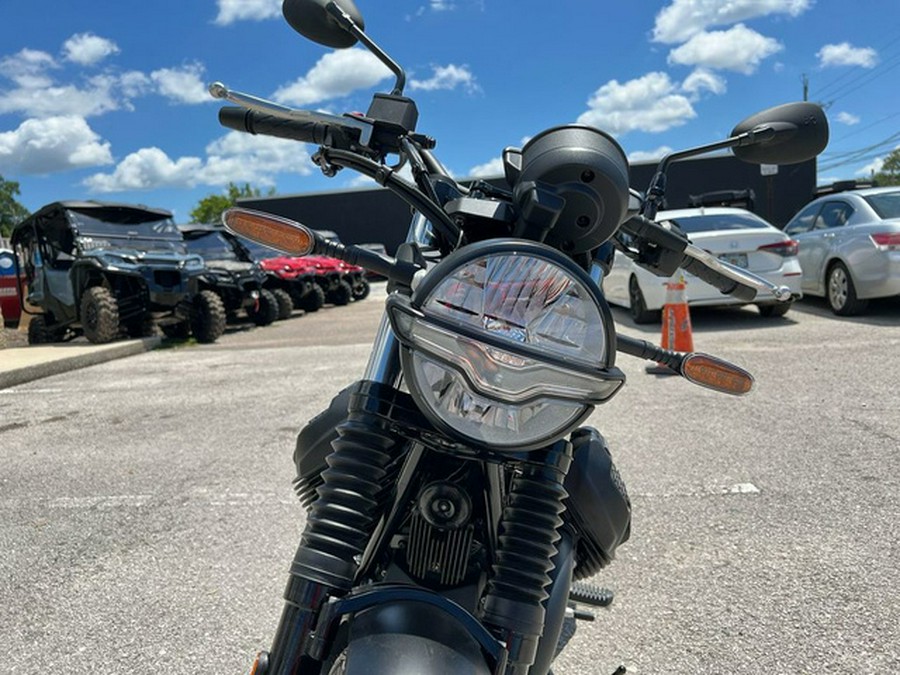 2025 Moto Guzzi V7 Stone