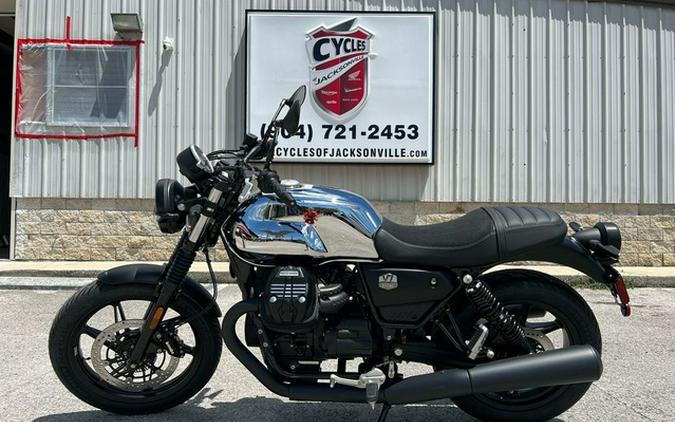 2025 Moto Guzzi V7 Stone