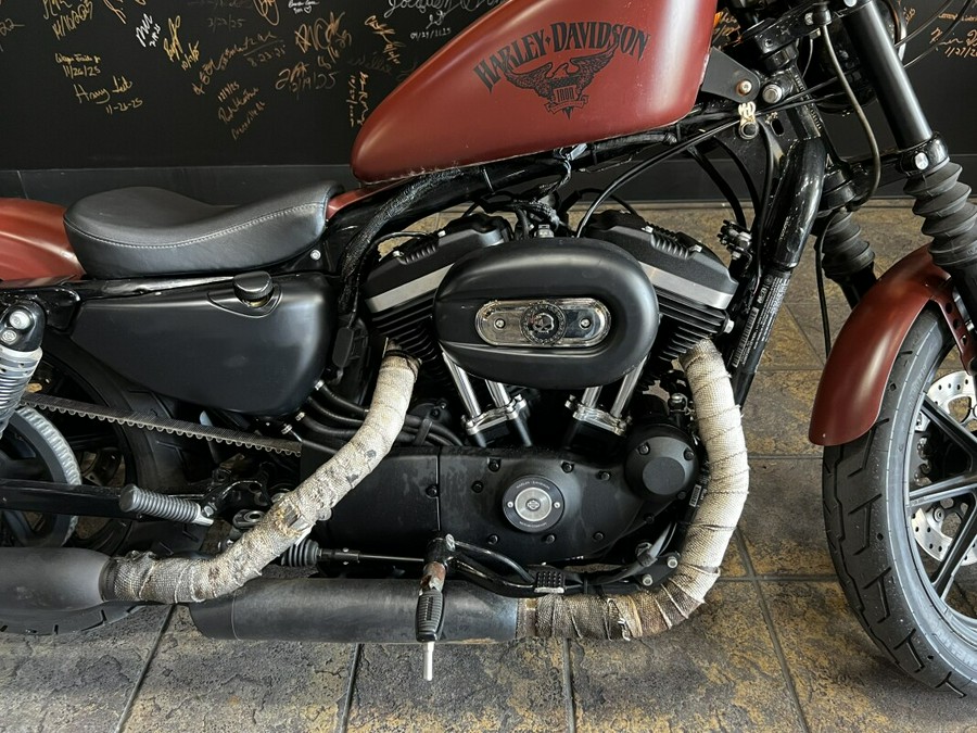 2017 Harley-Davidson Iron 883™ – Raw Bobber Attitude