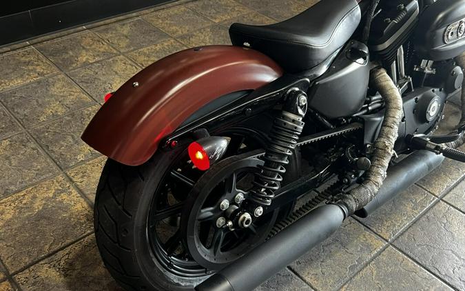 2017 Harley-Davidson Iron 883™ – Raw Bobber Attitude