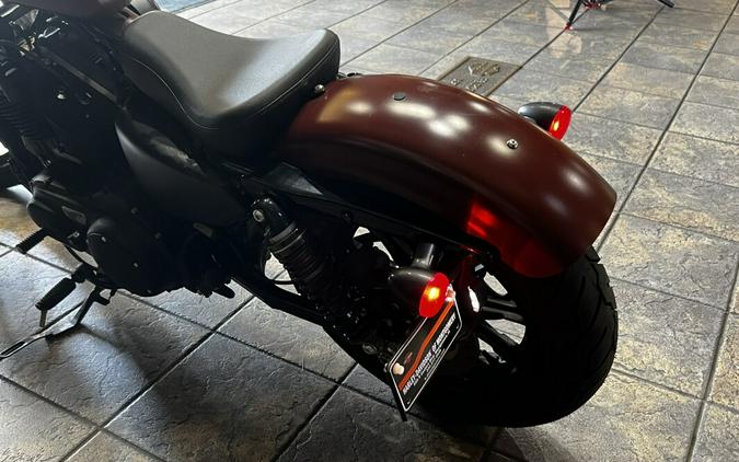 2017 Harley-Davidson Iron 883™ – Raw Bobber Attitude